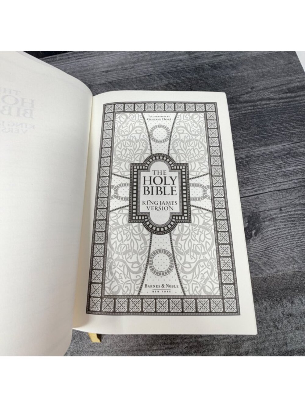 Barnes & Noble Collectible Classics King James Version Family Holy Bible ORNATE - Picture 9 of 12